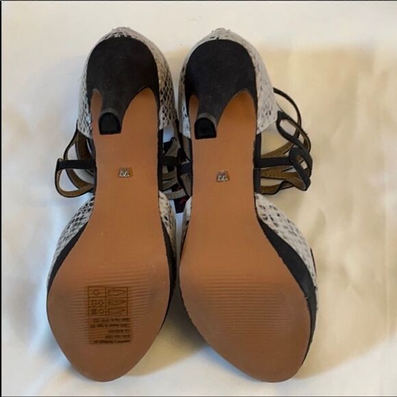 MARIE MARE STILETTO STRAPPY HEELS.  NEW. - Picture 4 of 6